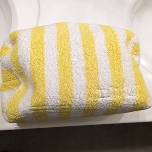 Truly beauty bag great condition